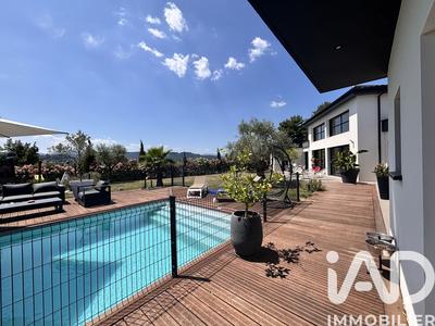 Maison de maîtres - 228 m² - 5 pièces