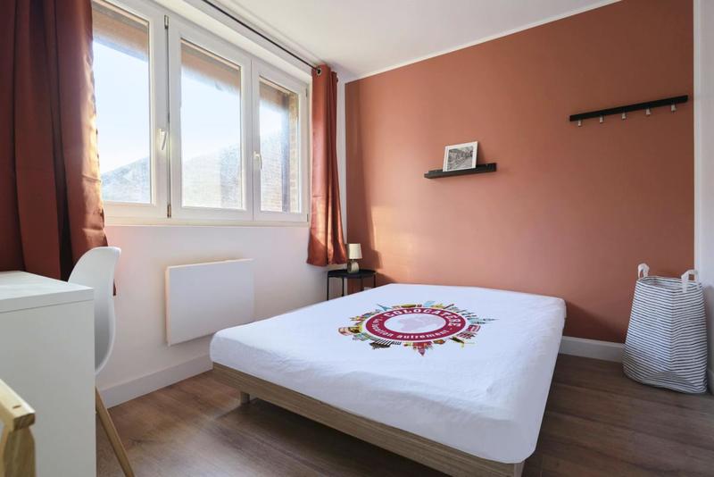 Maison - 94 m² - 6 pièces