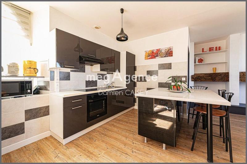 Appartement - 85 m² - 4 pièces