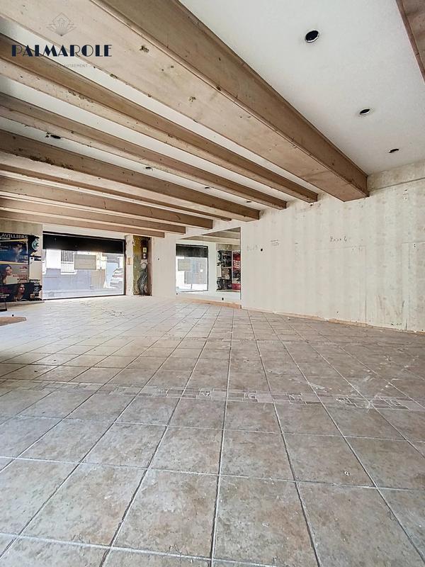 Local commercial - 115 m² - 3 pièces