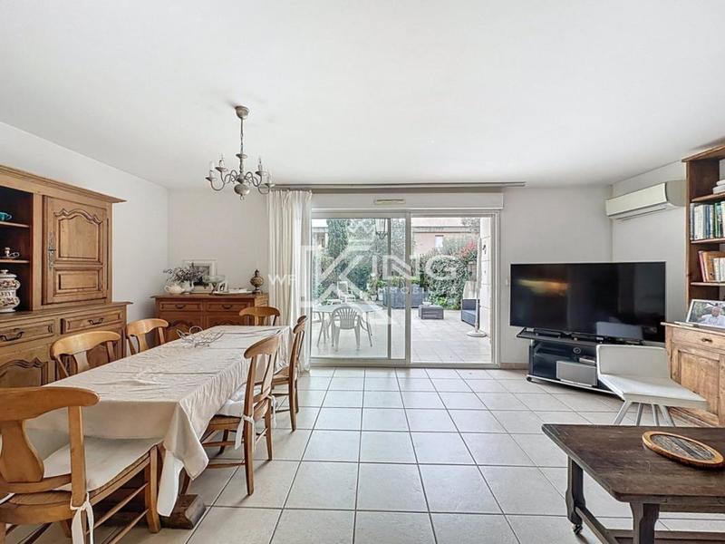 Appartement - 116 m² - 6 pièces