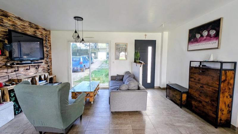 Maison - 93 m² - 5 pièces