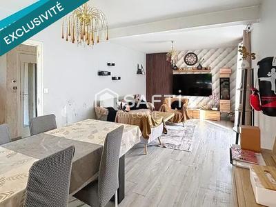 Maison - 90 m² - 5 pièces