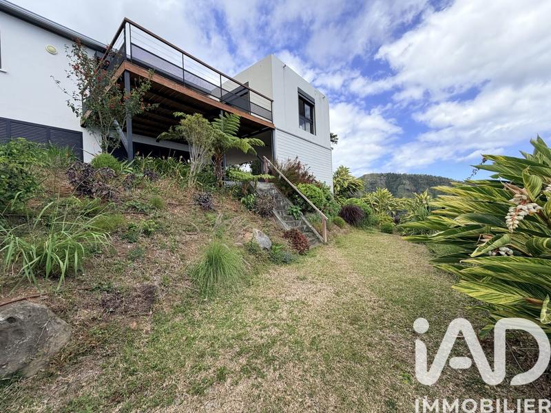 Maison - 127 m² - 5 pièces