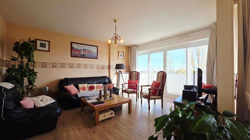 Appartement - 86 m² - 4 pièces