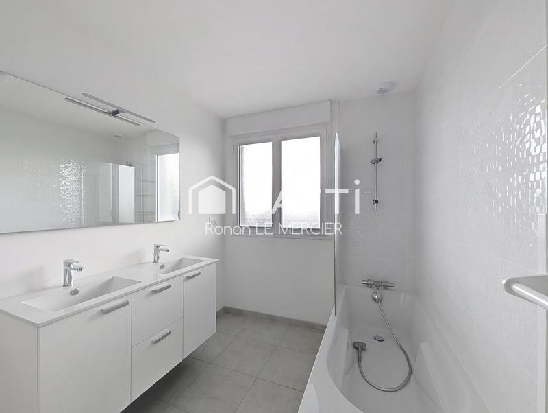 Maison - 103 m² - 4 pièces