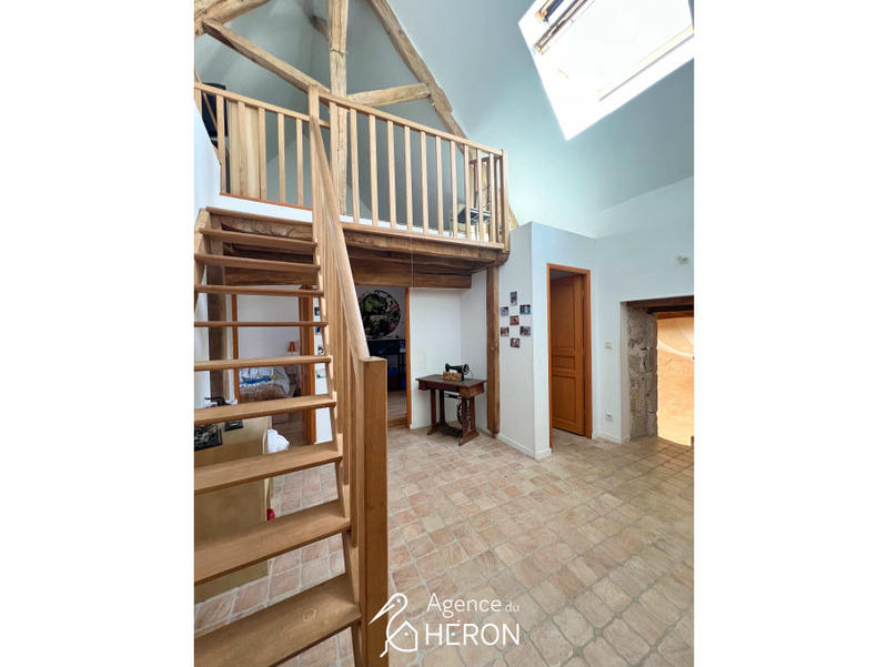 Maison - 177 m² - 9 pièces