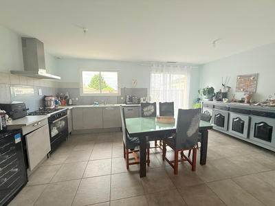 Maison - 130 m² - 6 pièces