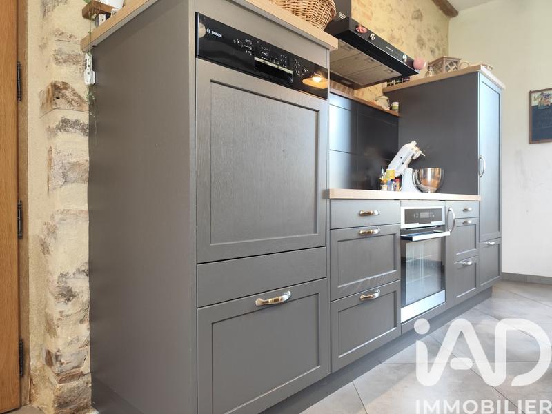 Maison - 180 m² - 8 pièces