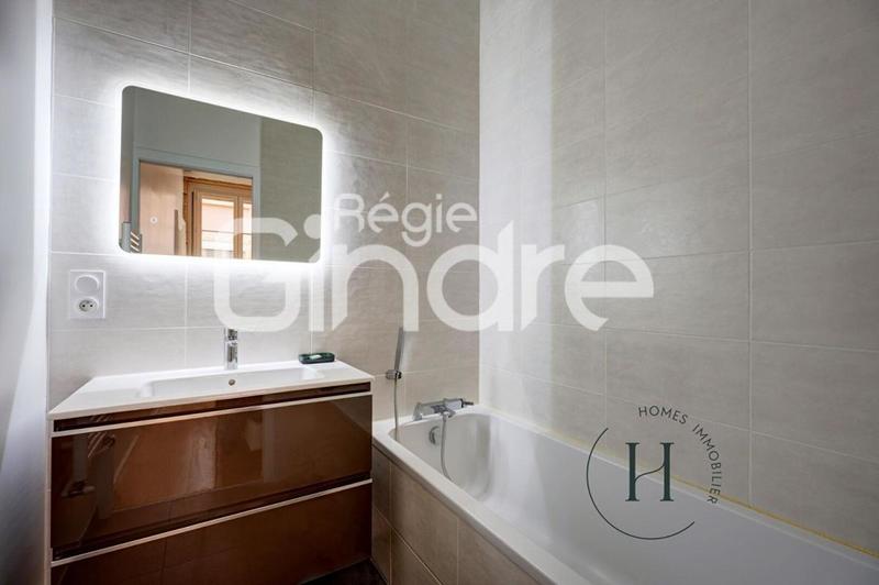 Appartement - 93 m² - 3 pièces