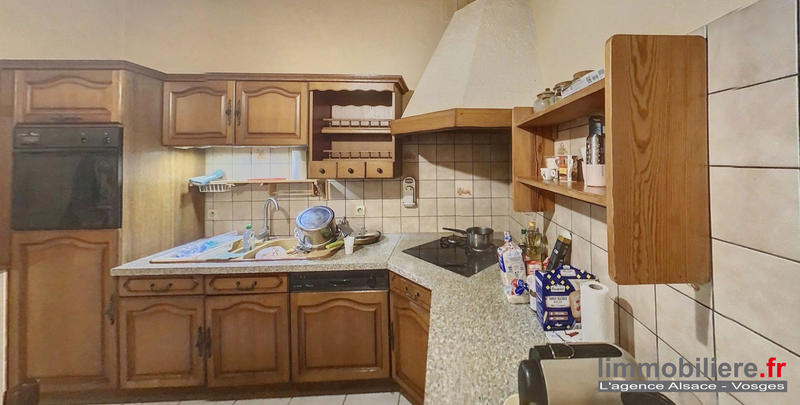 Maison traditionnelle - 200 m² - 8 pièces