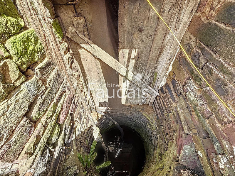 Maison - 195 m² - 7 pièces