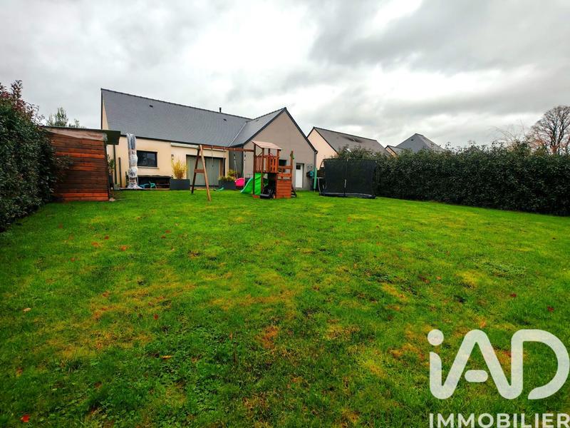 Maison - 94 m² - 5 pièces