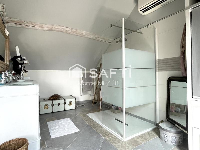 Maison - 285 m² - 8 pièces