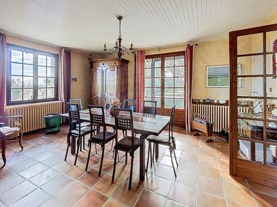 Maison - 128 m² - 7 pièces