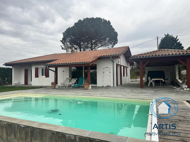 Maison - 85 m² - 4 pièces