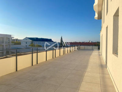 Appartement - 79 m² - 4 pièces