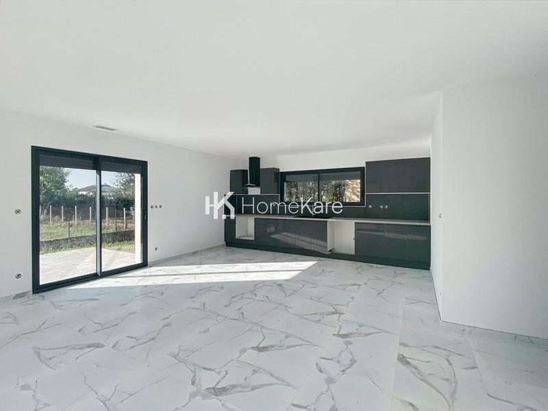 Maison - 100 m² - 4 pièces