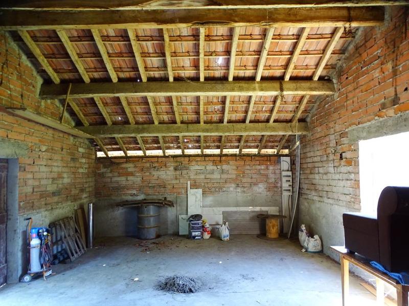 Parking / Garage - 44 m²