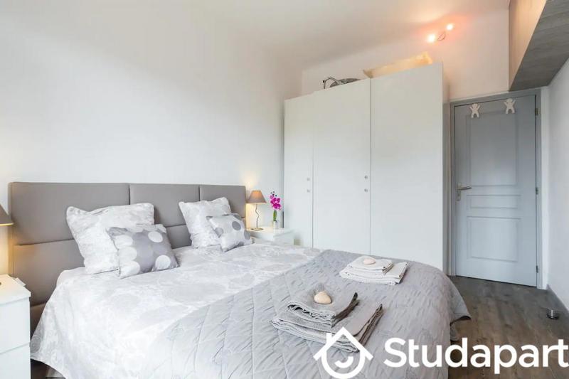 Chambre - 14 m² - 1 pièce