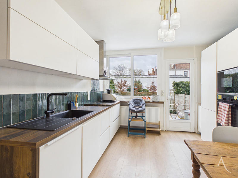 Maison - 95 m² - 4 pièces