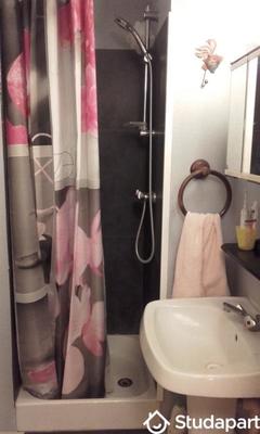 Chambre - 12 m² - 1 pièce