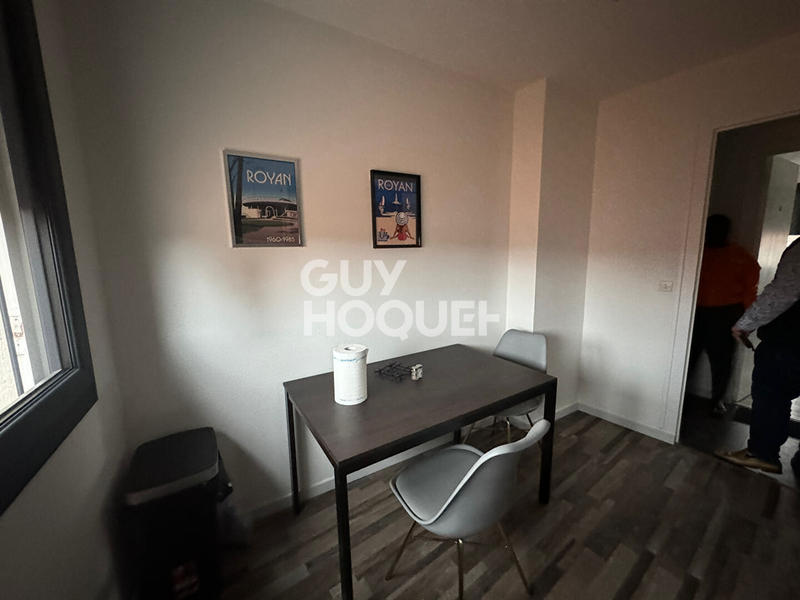 Maison - 320 m² - 15 pièces