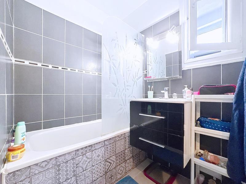 Appartement - 67 m² - 5 pièces