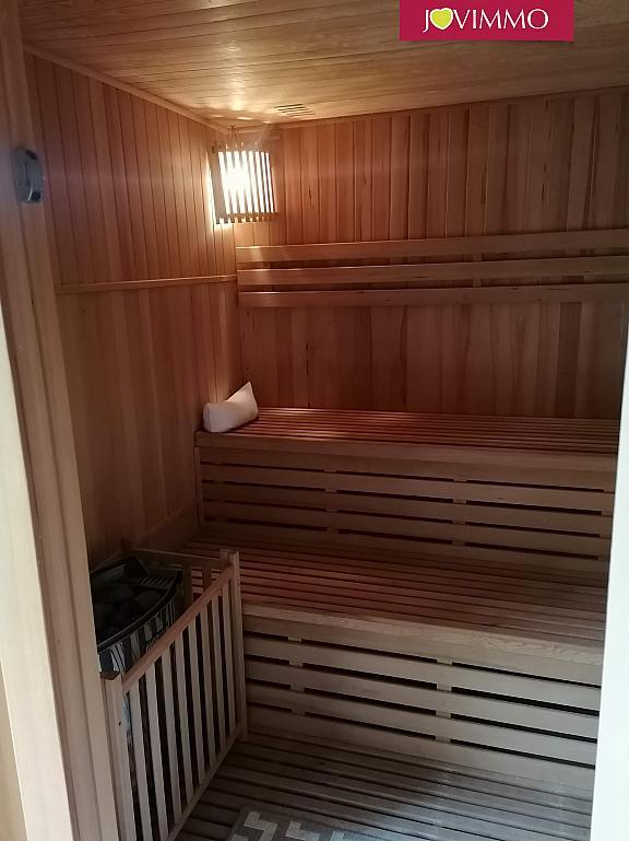 Maison - 294 m² - 10 pièces