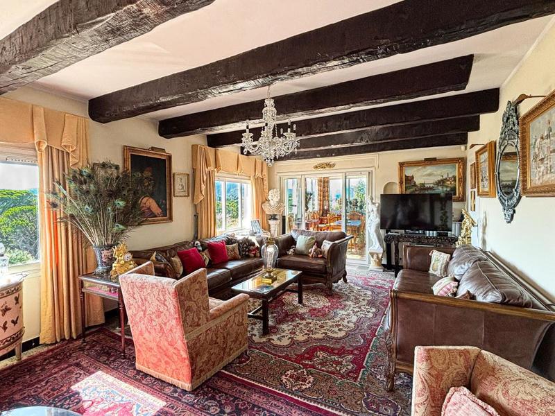 Villa - 193 m² - 5 pièces