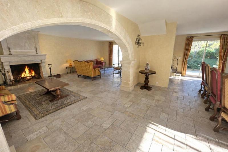 Villa - 293 m² - 8 pièces