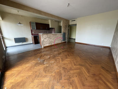 Appartement - 80 m² - 3 pièces