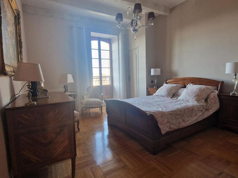 Propriété - 170 m² - 7 pièces