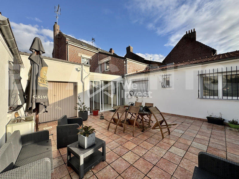 Maison - 150 m² - 5 pièces