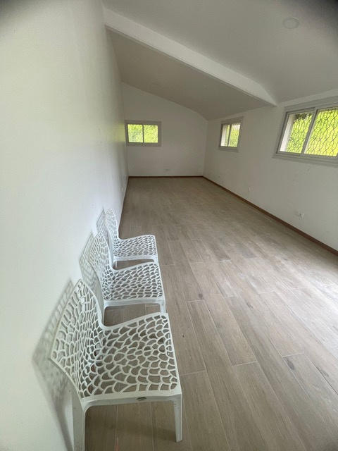 Local commercial - 330 m²