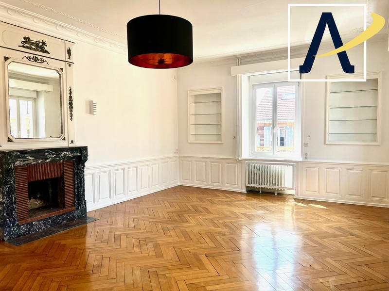 Appartement - 290 m² - 8 pièces