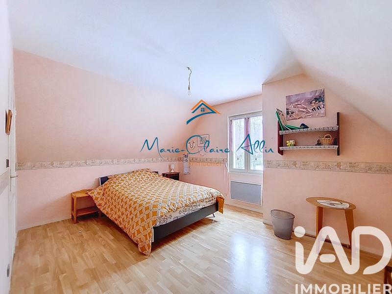 Maison - 227 m² - 9 pièces