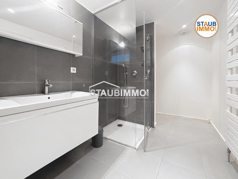 Appartement - 79 m² - 3 pièces