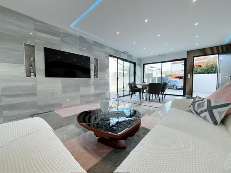 Maison - 105 m² - 5 pièces