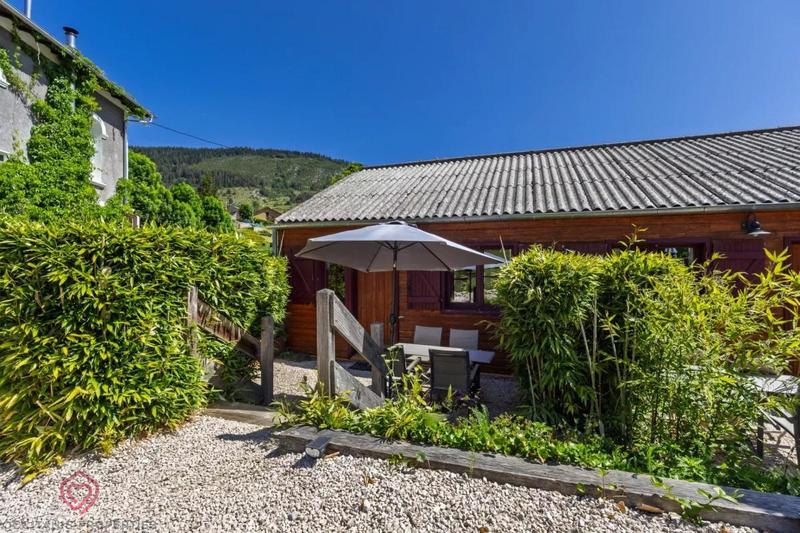 Propriété - 500 m² - 17 pièces