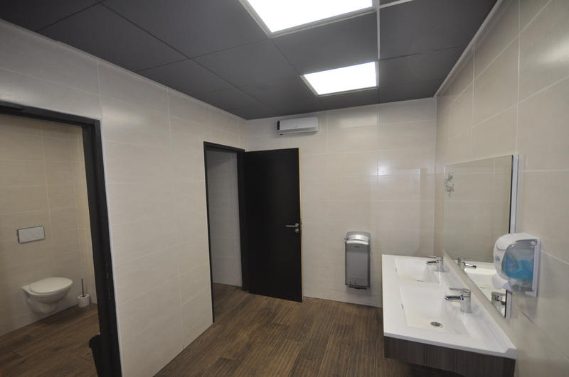 Fonds de commerce - Magasins - 290 m²