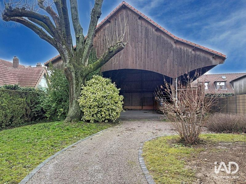 Maison - 449 m² - 9 pièces