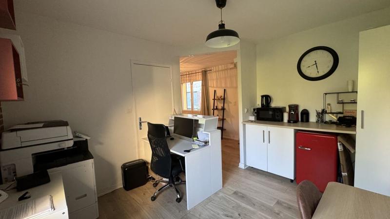 Maison - 219 m² - 10 pièces