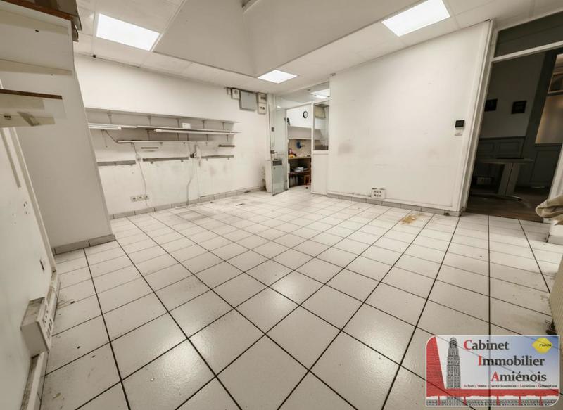 Local commercial - 83 m² - 1 pièce