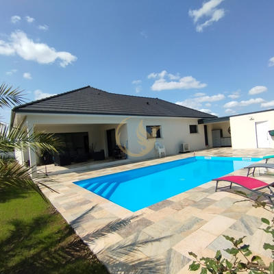 Maison contemporaine - 166 m² - 5 pièces