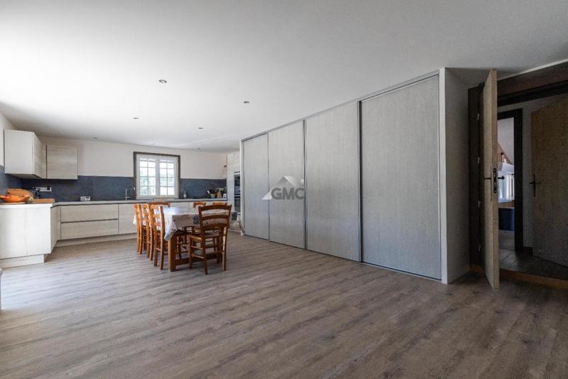 Villa - 160 m² - 6 pièces