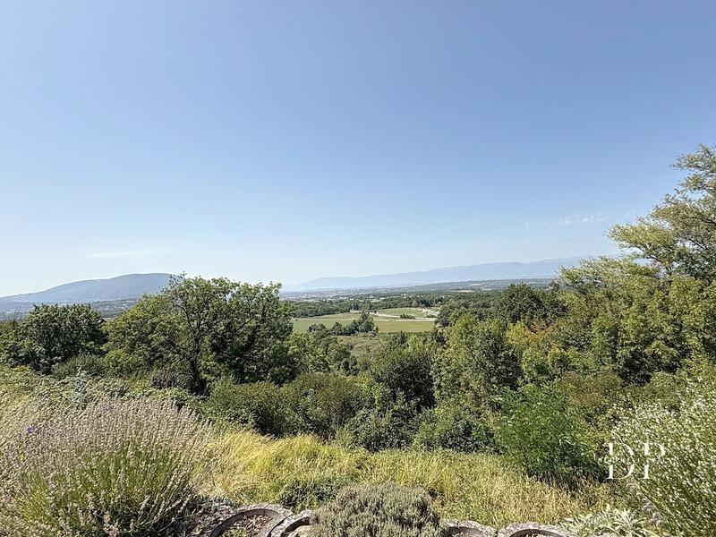 Maison - 222 m² - 5 pièces