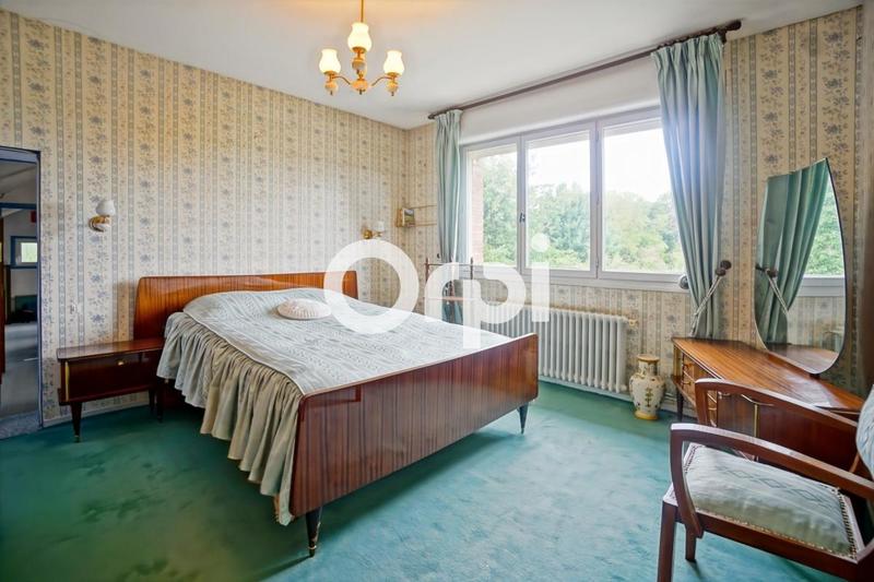 Maison - 95 m² - 5 pièces