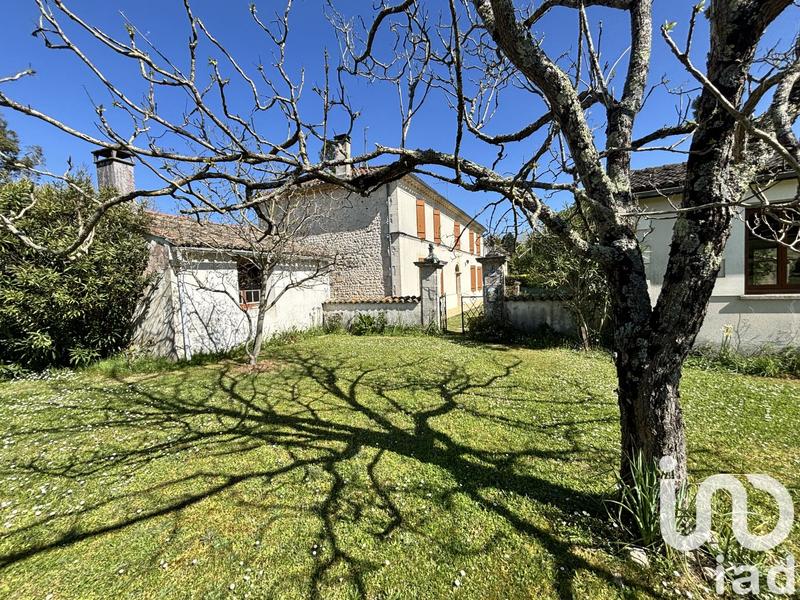 Maison - 247 m² - 8 pièces