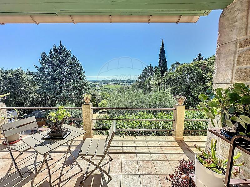 Maison - 158 m² - 6 pièces